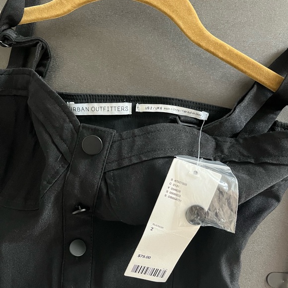 NWT Urban Outfitters Black Structured Jumpsuit with Removable Straps - Picture 8 of 13